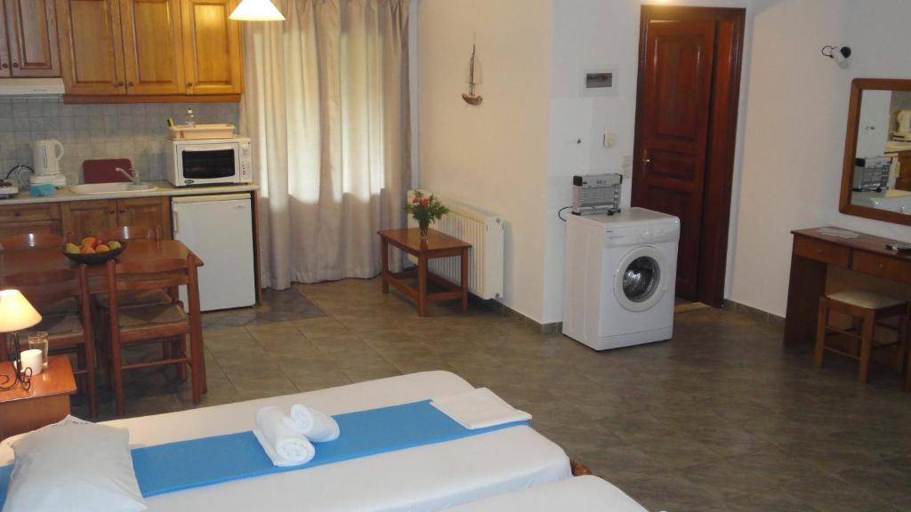 Aparthotel Melrose Skopelos Habitación foto